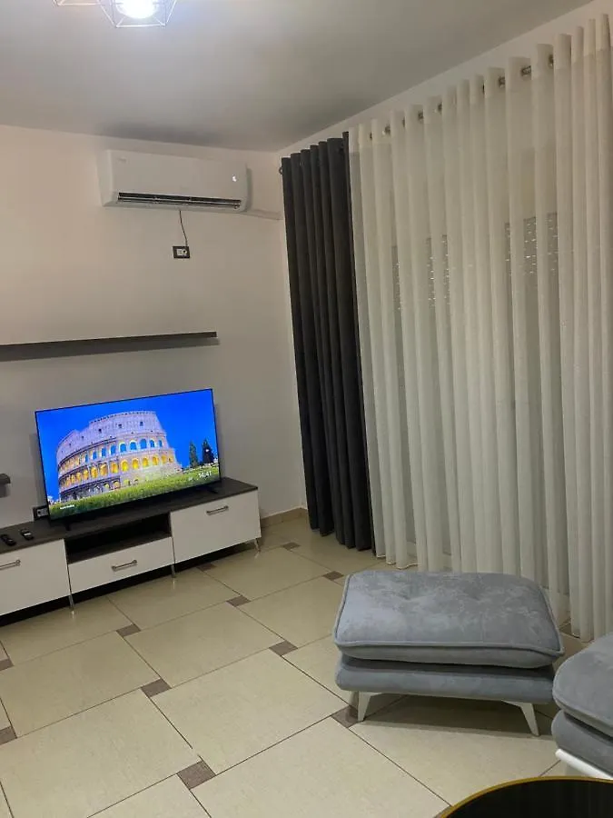 Xh&S Apartment Δυρράχιο 0*,